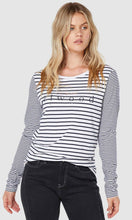 Load image into Gallery viewer, Tee long Sleeve Jenna
