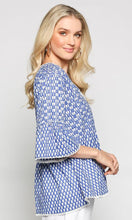 Load image into Gallery viewer, Cotton Top Toyo Blue Flowers
