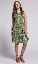Load image into Gallery viewer, Cotton Dress Mandarin, More Prints.
