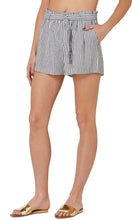 Load image into Gallery viewer, Viscose/Linen Short Kay

