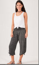 Load image into Gallery viewer, Rayon Pant 3/4 Tie Side, More Colours.
