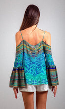 Load image into Gallery viewer, Silk Top Gypsy Atlantis
