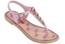 Load image into Gallery viewer, Ipanema Kids Jewel, More Colours, Sizes 10 - 3
