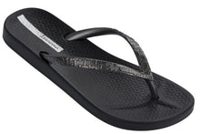 Load image into Gallery viewer, Ipanema Metallic V, More Colours, Sizes 6 - 10
