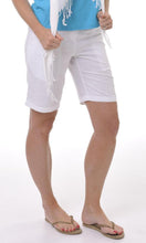 Load image into Gallery viewer, Bamboo Ladies Short Beach, White
