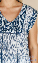 Load image into Gallery viewer, Cotton Top Fraser
