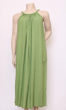 Load image into Gallery viewer, Rayon Dress Delta Long Plain Colours
