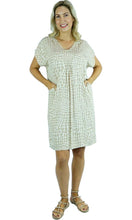 Load image into Gallery viewer, Rayon Dress Cruiser, More Prints
