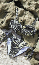 Load image into Gallery viewer, Bikini Set Caribbean Temptation, Pre-Order B Cup to D Cup
