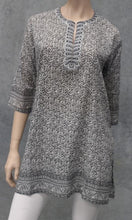 Load image into Gallery viewer, Cotton Kurta Petal Print
