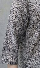 Load image into Gallery viewer, Cotton Kurta Petal Print
