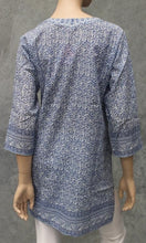 Load image into Gallery viewer, Cotton Kurta Petal Print
