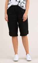 Load image into Gallery viewer, Yarra Trail Linen Short Curved Hem
