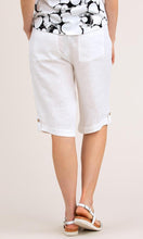 Load image into Gallery viewer, Yarra Trail Linen Short Curved Hem
