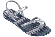 Load image into Gallery viewer, Ipanema Kids Greta VI, More Colours, Sizes 9 - 3
