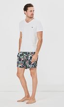Load image into Gallery viewer, Boardshort Floral Cruise

