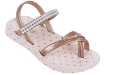 Load image into Gallery viewer, Ipanema Baby Glam, More Colours, Sizes Infants 6, 7 &amp; 8
